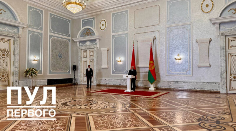 Александр Лукашенко принял верительные грамоты послов 10 государств