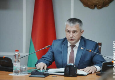 Дневная выработка комбайна – от 15 гектаров. На совещании в облисполкоме оценили ход уборочной кампании на Гомельщине